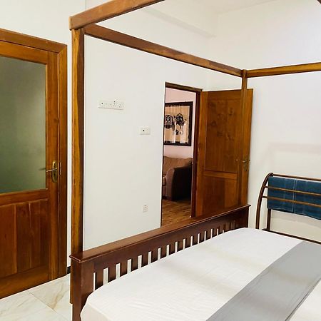 Sand & Surf Guest House Negombo Ngoại thất bức ảnh