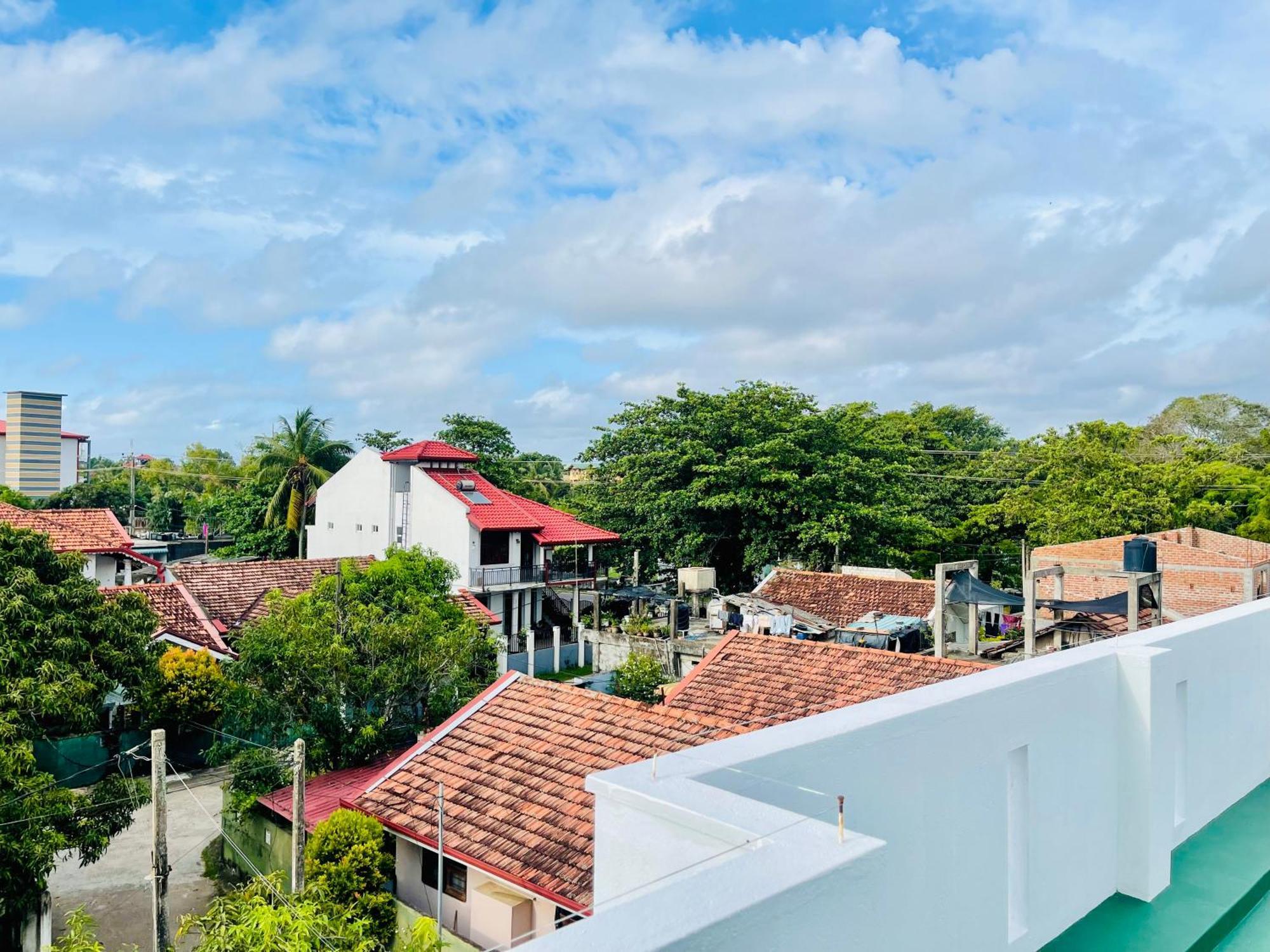 Sand & Surf Guest House Negombo Ngoại thất bức ảnh