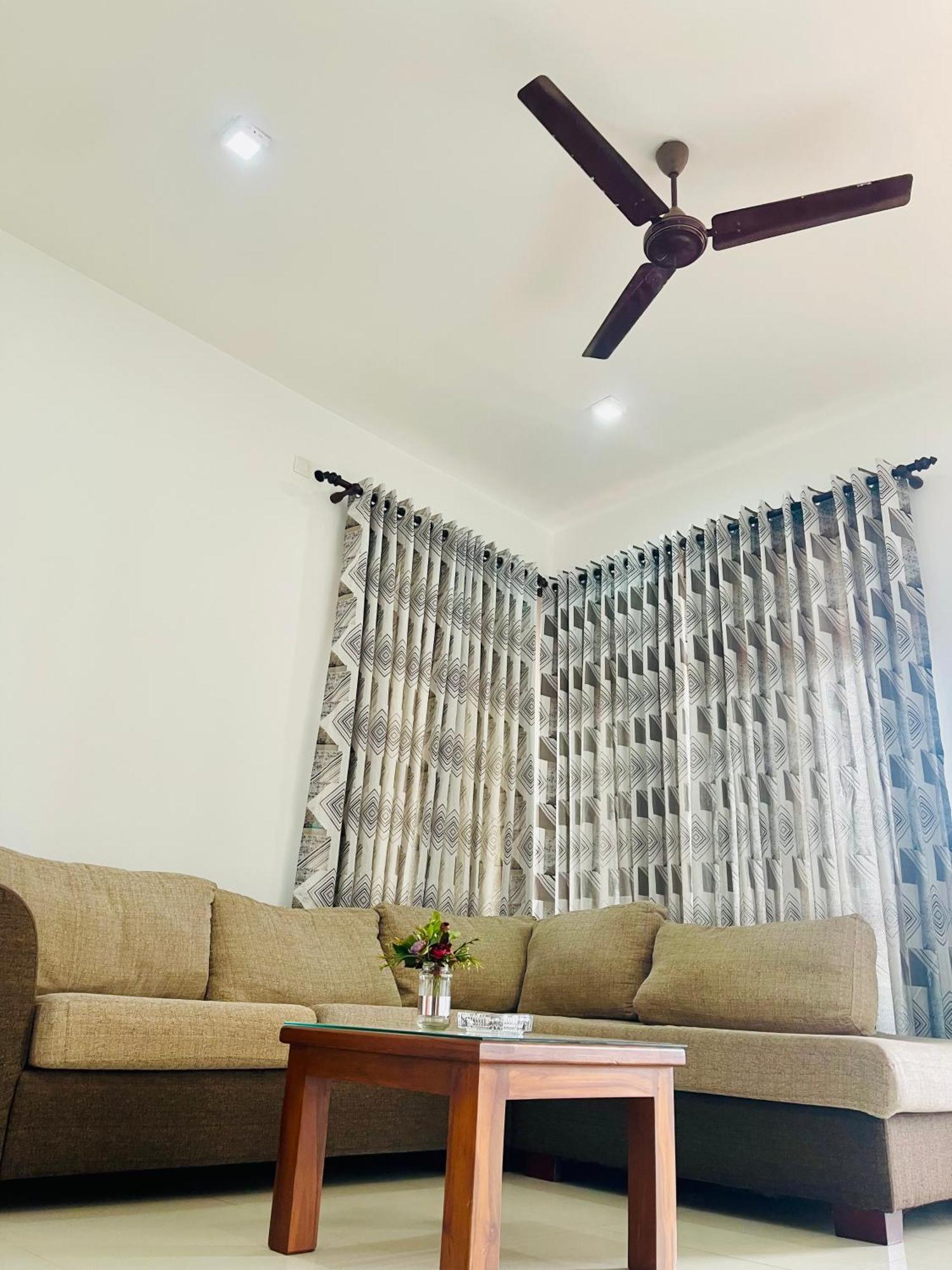 Sand & Surf Guest House Negombo Ngoại thất bức ảnh